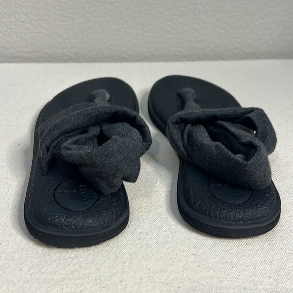 Sanuk Yoga Sling 2 Sandals | Size 7 | Black/Charcoal Gray - Picture 4 of 6